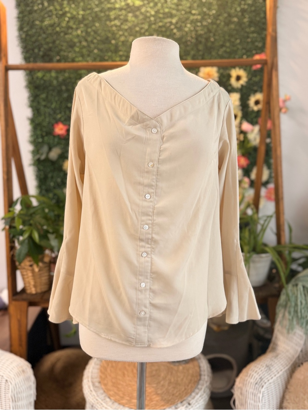 Button-Front V-Neck Blouse in Cream
